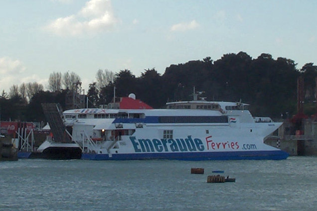 Saint-Malo (2005-02-15) - Emeraude France